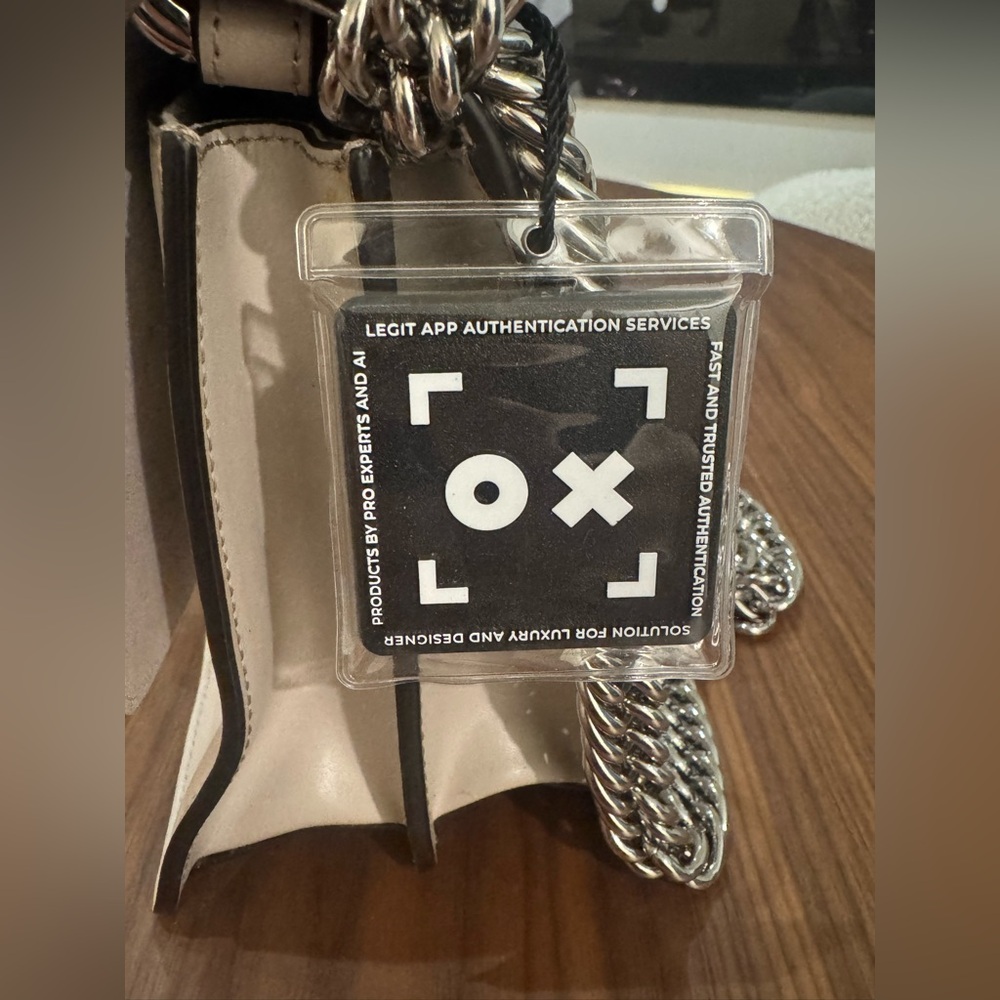 Fendi Kan I Leather handbag - Picture 15 of 15